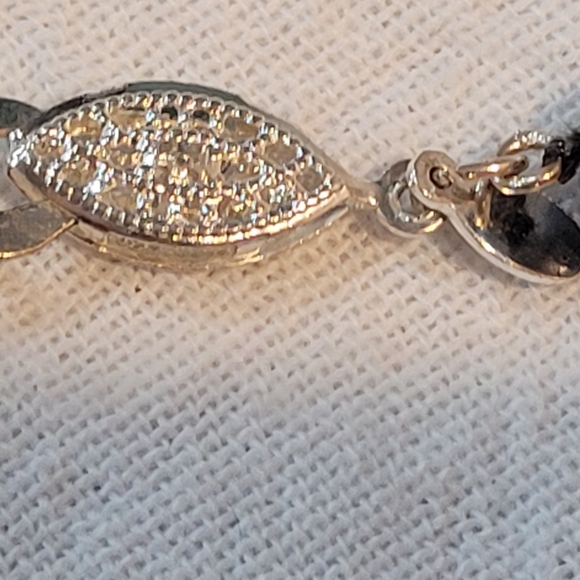 RMN Faux Pearl Knotted Necklace - Picture 4 of 8